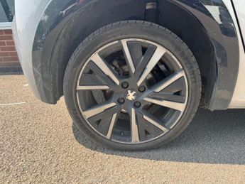 PEUGEOT 208 1.2 208 GT PureTech S/S Auto 5dr