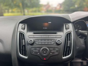 FORD FOCUS 1.6 Focus Zetec Auto 5dr