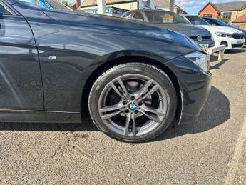 BMW 3 SERIES 2.0 320d M Sport Auto 5dr