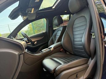 MERCEDES-BENZ EQC EQC 400 AMG Line Premium 4Matic 4WD 5dr