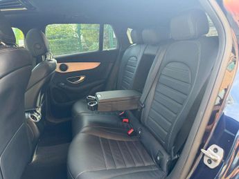 MERCEDES-BENZ EQC EQC 400 AMG Line Premium 4Matic 4WD 5dr