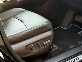 TOYOTA RAV4 2.5 RAV4 Excel HEV CVT 4WD 5dr