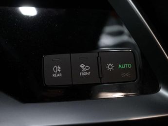 AUDI A3 1.4 A3 Sportback 40 TFSI S Line E Semi-Auto 5dr