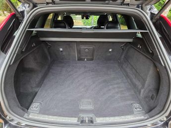 VOLVO XC60 2.0 XC60 R-Design D5 PowerPulse AWD Auto 4WD 5dr