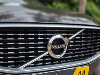 VOLVO XC60 2.0 XC60 R-Design D5 PowerPulse AWD Auto 4WD 5dr