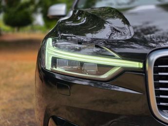 VOLVO XC60 2.0 XC60 R-Design D5 PowerPulse AWD Auto 4WD 5dr