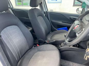 FIAT PUNTO 1.2 Punto Pop+ 5dr