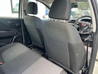 FIAT PUNTO 1.2 Punto Pop+ 5dr