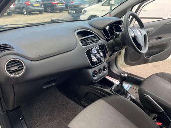 FIAT PUNTO 1.2 Punto Pop+ 5dr