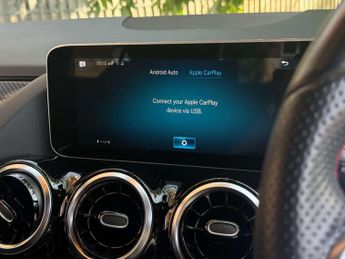 MERCEDES-BENZ GLA 1.3 GLA 200 AMG Line Executive Auto 5dr