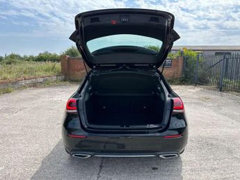 MERCEDES-BENZ A Class 1.5 A180d Sport Hatchback 5dr Diesel 7G-DCT Euro 6 Auto