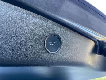 TESLA MODEL 3 Model 3 Long Range AWD 4WD 4dr EV Saloon