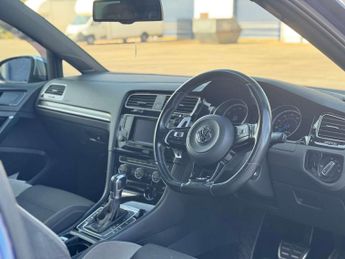 Volkswagen Golf 2.0 Golf R DSG 4WD 3dr