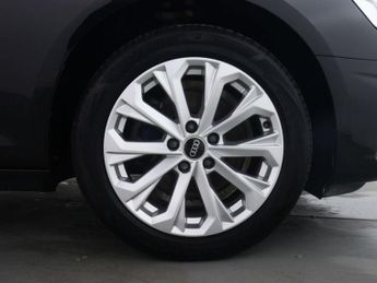 AUDI A4 2.0 A4 Technik 35 TFSI MHEV Semi-Auto 4dr