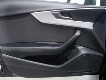 AUDI A4 2.0 A4 Technik 35 TFSI MHEV Semi-Auto 4dr