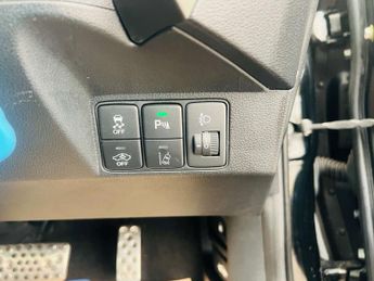 HONDA CIVIC 1.8 Civic i-VTec SR Auto 5dr