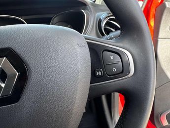 RENAULT CAPTUR 1.5 Captur Iconic dCi Auto 5dr