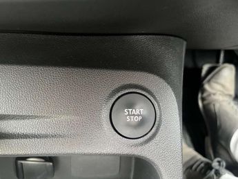 RENAULT CAPTUR 1.5 Captur Iconic dCi Auto 5dr
