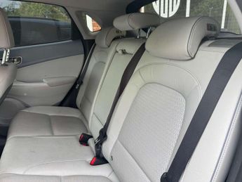 HYUNDAI KONA Kona Premium SE EV 5dr
