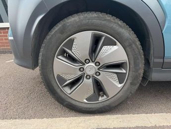 HYUNDAI KONA Kona Premium SE EV 5dr
