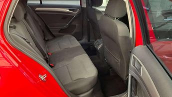 VOLKSWAGEN GOLF 2.0 Golf SE BlueMotion Technology TDI Semi-Auto 5dr
