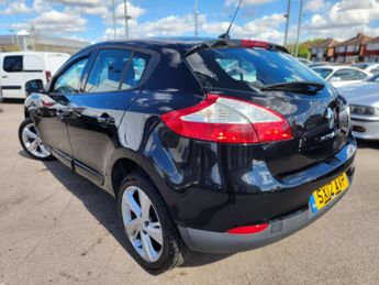 RENAULT MEGANE 1.6 Megane Dynamique TomTom VVT 5dr