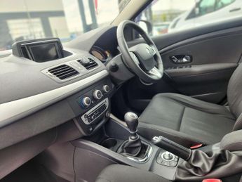 RENAULT MEGANE 1.6 Megane Dynamique TomTom VVT 5dr