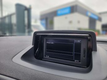 RENAULT MEGANE 1.6 Megane Dynamique TomTom VVT 5dr