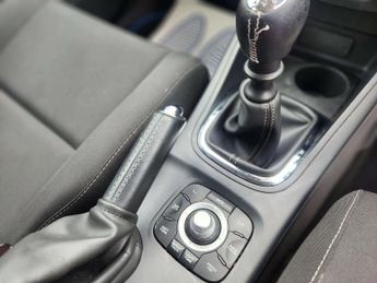 RENAULT MEGANE 1.6 Megane Dynamique TomTom VVT 5dr