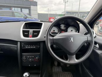 PEUGEOT 207 1.4 207 S 5dr