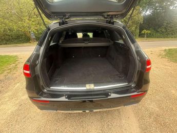 MERCEDES-BENZ E-CLASS 2.0 E 220 D AMG Line Auto 5dr