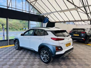 HYUNDAI KONA 1.6 Kona Premium GDi HEV Semi-Auto 5dr