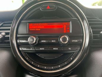 MINI HATCH 1.5 Cooper Auto 5dr