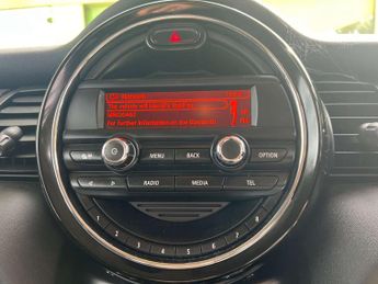MINI HATCH 1.5 Cooper Auto 5dr