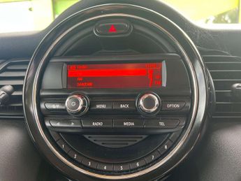 MINI HATCH 1.5 Cooper Auto 5dr