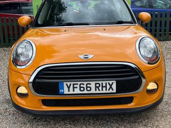 MINI HATCH 1.5 Cooper Auto 5dr