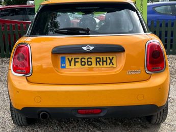MINI HATCH 1.5 Cooper Auto 5dr