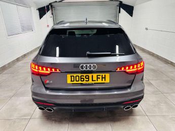 Audi A4 3.0 S4 Black Edition TDI Quattro Auto 4WD 5dr