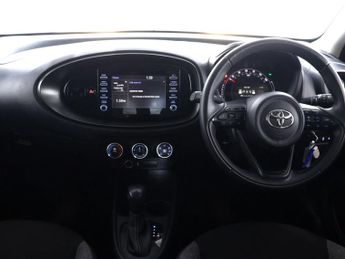 TOYOTA AYGO X 1.0 Aygo X Pure VVT-I Auto 5dr