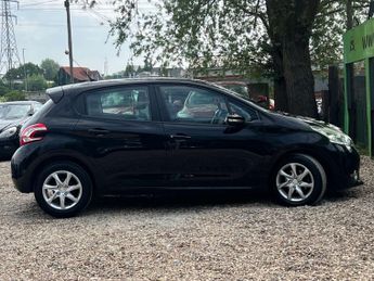 PEUGEOT 208 1.4 208 Active e-HDi Semi-Auto 5dr
