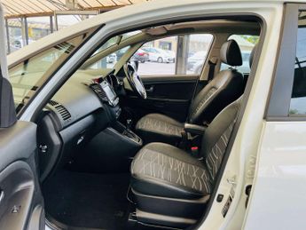 KIA VENGA 1.6 Venga 4 Auto 5dr