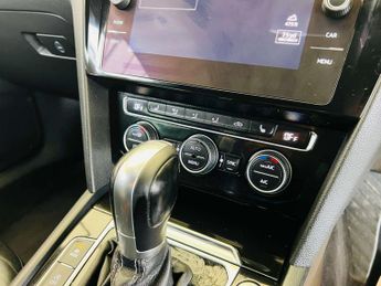 VOLKSWAGEN ARTEON 1.5 Arteon R-Line TSi Evo Semi-Auto 5dr