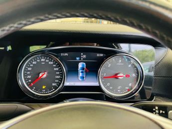 MERCEDES-BENZ E-CLASS 2.0 E 220 D AMG Line Auto 4dr