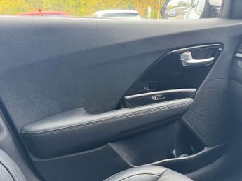 KIA NIRO 1.6 Niro 3 HEV Semi-Auto 5dr
