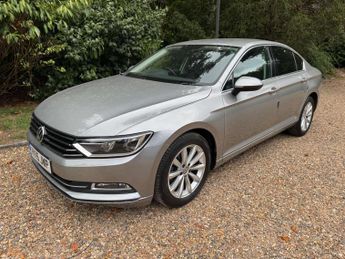 Volkswagen Passat 1.6 Passat SE Business TDI BlueMotion Technology Semi-Auto 4dr