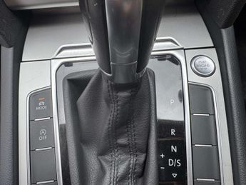 Volkswagen PASSAT 1.6 Passat SE Business TDI BlueMotion Technology Semi-Auto 4dr