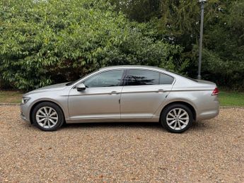Volkswagen PASSAT 1.6 Passat SE Business TDI BlueMotion Technology Semi-Auto 4dr
