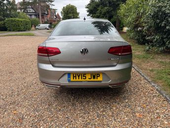 Volkswagen PASSAT 1.6 Passat SE Business TDI BlueMotion Technology Semi-Auto 4dr