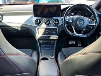 Mercedes-Benz GLA 2.1 GLA 220 AMG Line Premium+ D 4Matic Auto 4WD 5dr