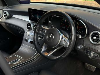 MERCEDES-BENZ GLC 2.0 GLC 300 AMG Line Premium D 4Matic Auto 4WD 5dr
